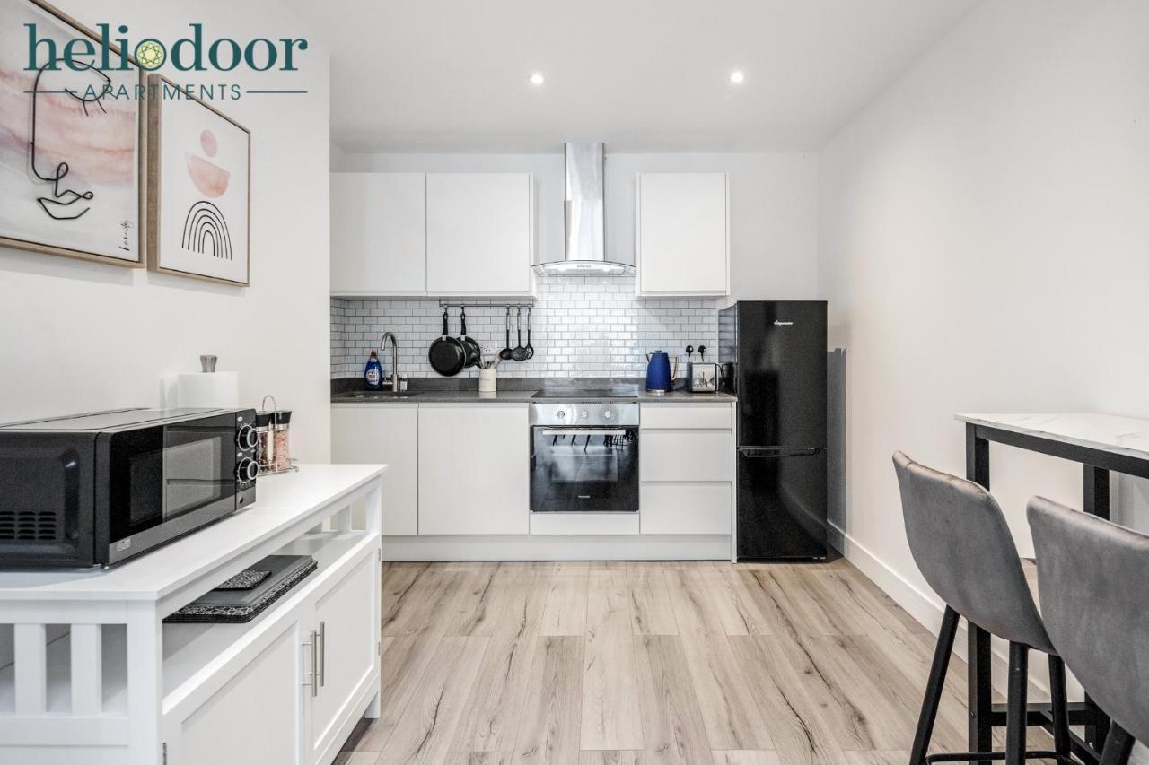 Milton Keynes Apartments, Sleeps Up To 5, Free Parking, Free Wifi & Movies, 7 Mins Drive To Milton Keynes Central Station For Direct Trains To London & The North Экстерьер фото