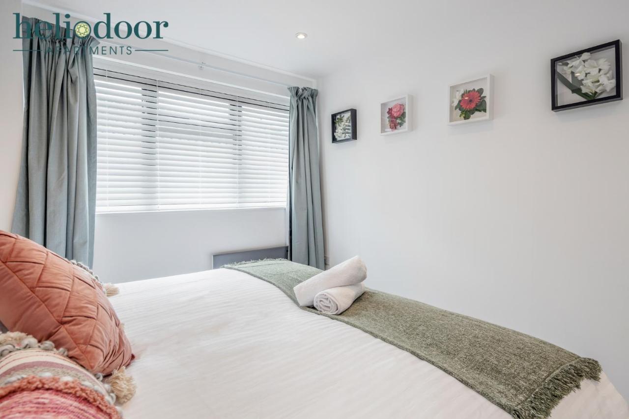 Milton Keynes Apartments, Sleeps Up To 5, Free Parking, Free Wifi & Movies, 7 Mins Drive To Milton Keynes Central Station For Direct Trains To London & The North Экстерьер фото
