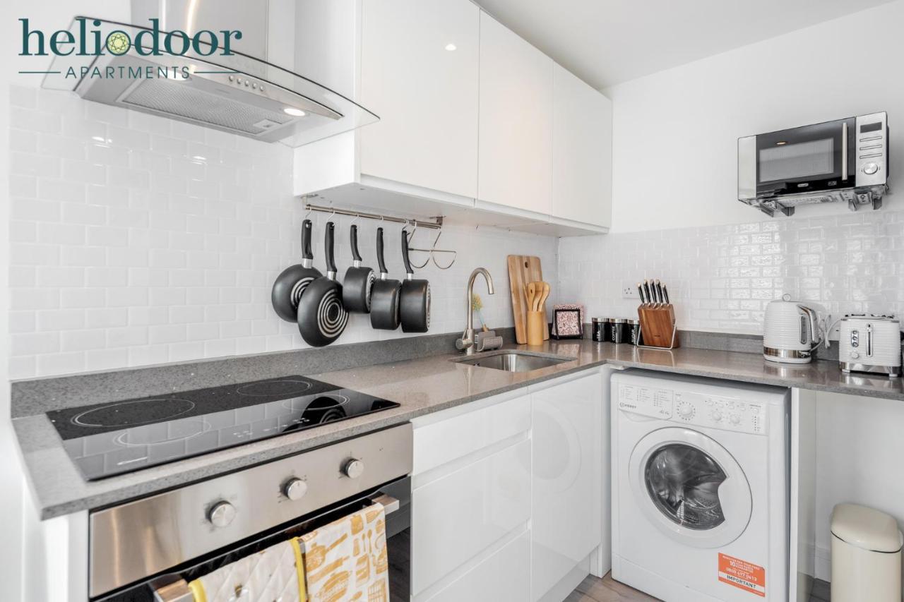 Milton Keynes Apartments, Sleeps Up To 5, Free Parking, Free Wifi & Movies, 7 Mins Drive To Milton Keynes Central Station For Direct Trains To London & The North Экстерьер фото