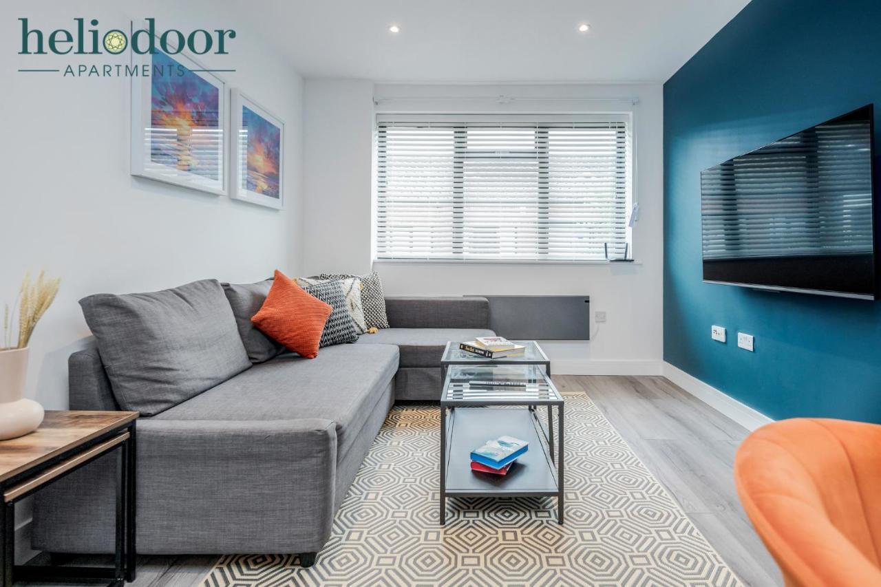 Milton Keynes Apartments, Sleeps Up To 5, Free Parking, Free Wifi & Movies, 7 Mins Drive To Milton Keynes Central Station For Direct Trains To London & The North Экстерьер фото