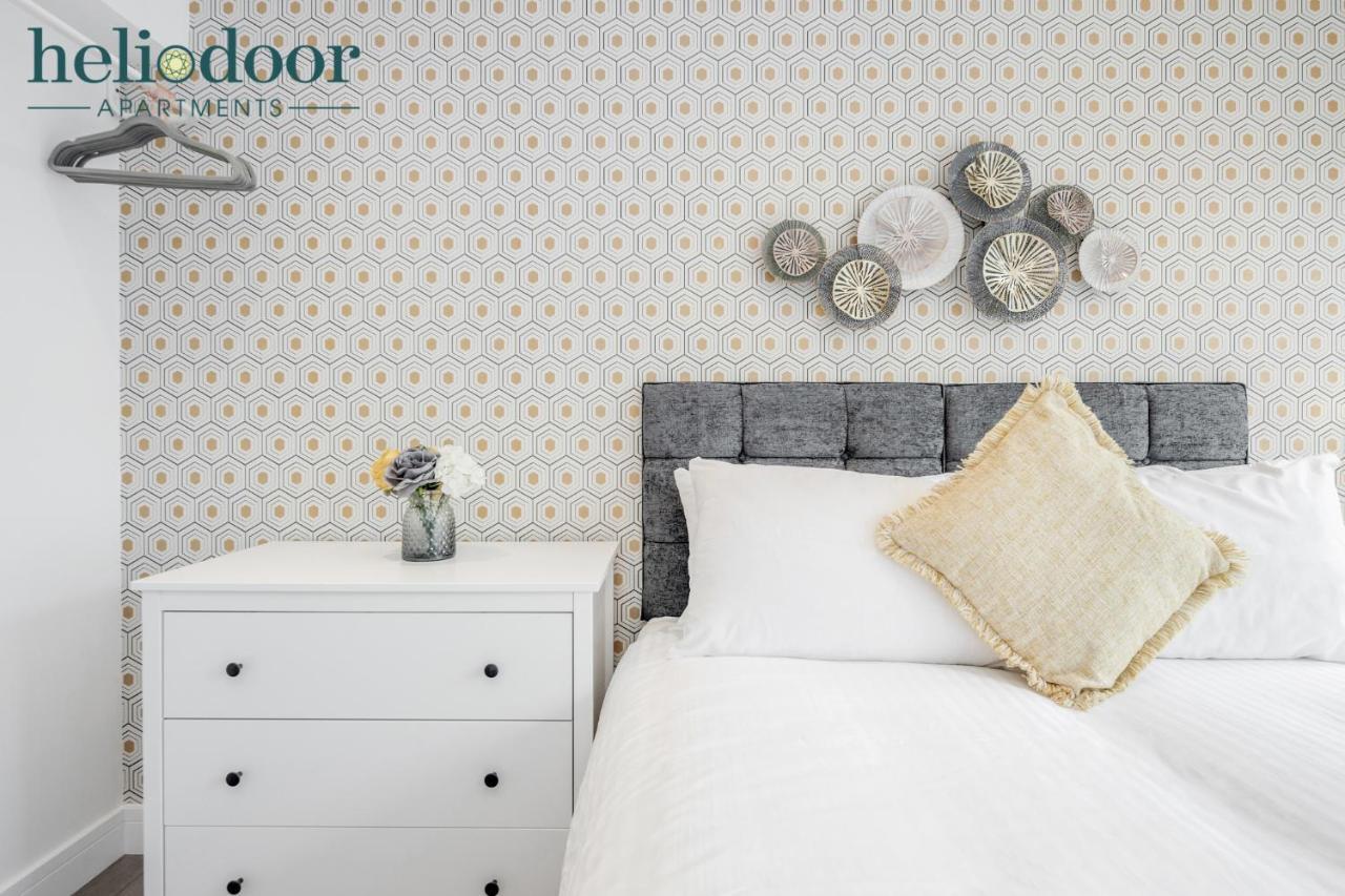 Milton Keynes Apartments, Sleeps Up To 5, Free Parking, Free Wifi & Movies, 7 Mins Drive To Milton Keynes Central Station For Direct Trains To London & The North Экстерьер фото