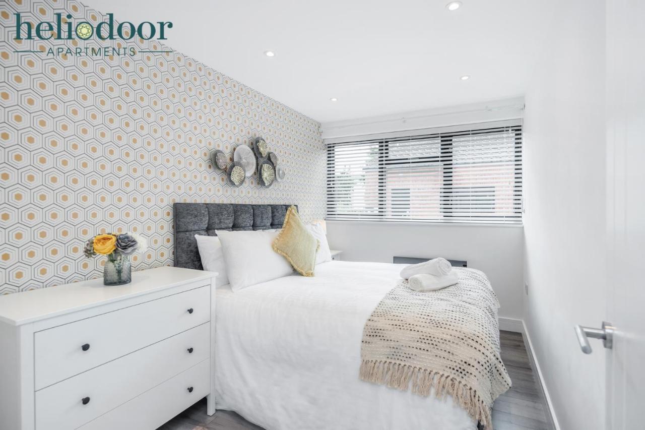 Milton Keynes Apartments, Sleeps Up To 5, Free Parking, Free Wifi & Movies, 7 Mins Drive To Milton Keynes Central Station For Direct Trains To London & The North Экстерьер фото