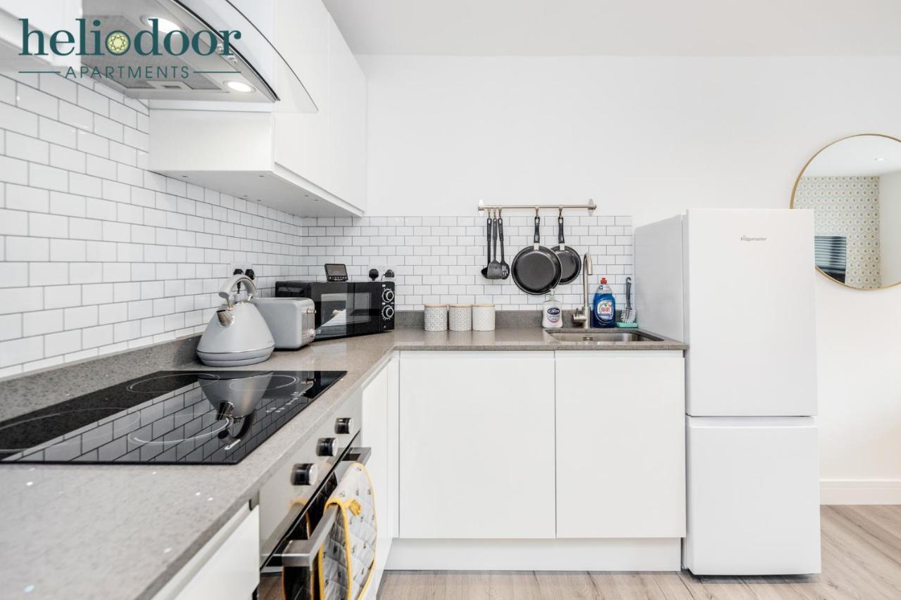 Milton Keynes Apartments, Sleeps Up To 5, Free Parking, Free Wifi & Movies, 7 Mins Drive To Milton Keynes Central Station For Direct Trains To London & The North Экстерьер фото